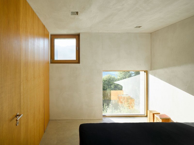 new-concrete-house-switzerland-10