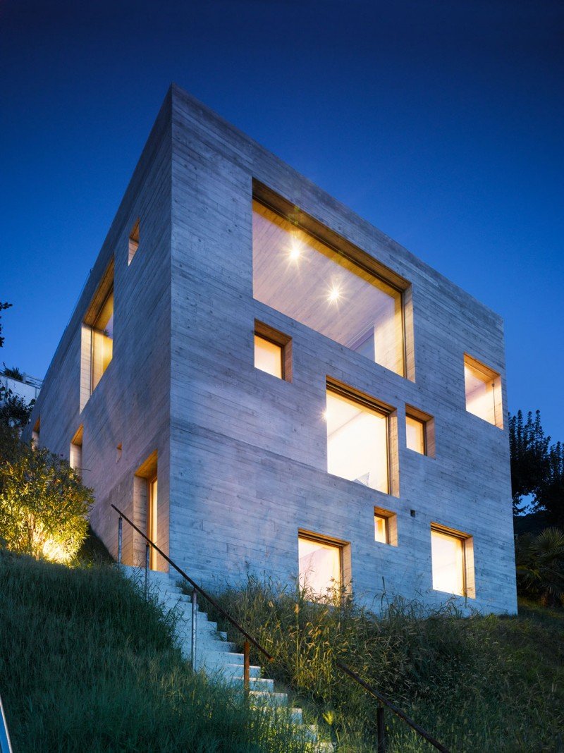 new-concrete-house-switzerland-14
